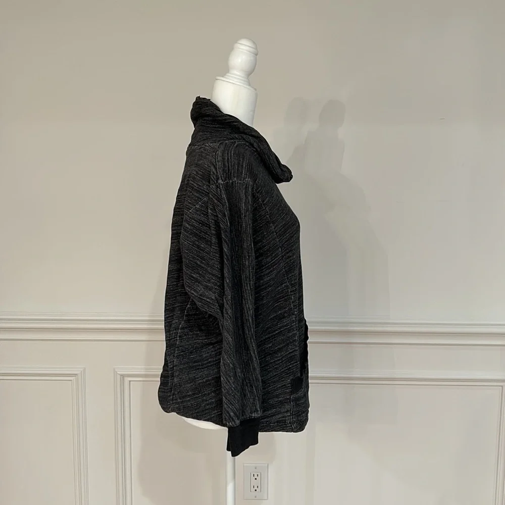Unity Oversized Sweatshirt - Picture 2 of 6
